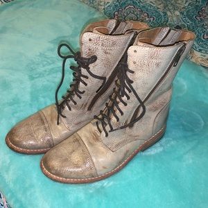 Bed Stü Tabor Distressed Combat Boots